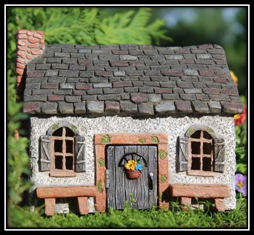 Sweet Meadows w/hinged door